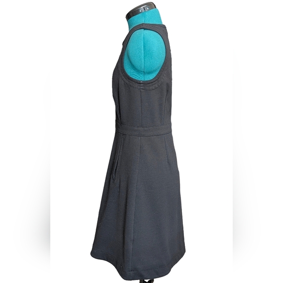 Banana Republic Black Structured Sleeveless Utility Dress - Picture 4 of 9